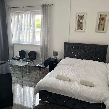 Zams Rooms Stoke-on-Trent Εξωτερικό φωτογραφία