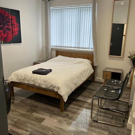 Zams Rooms Stoke-on-Trent Εξωτερικό φωτογραφία