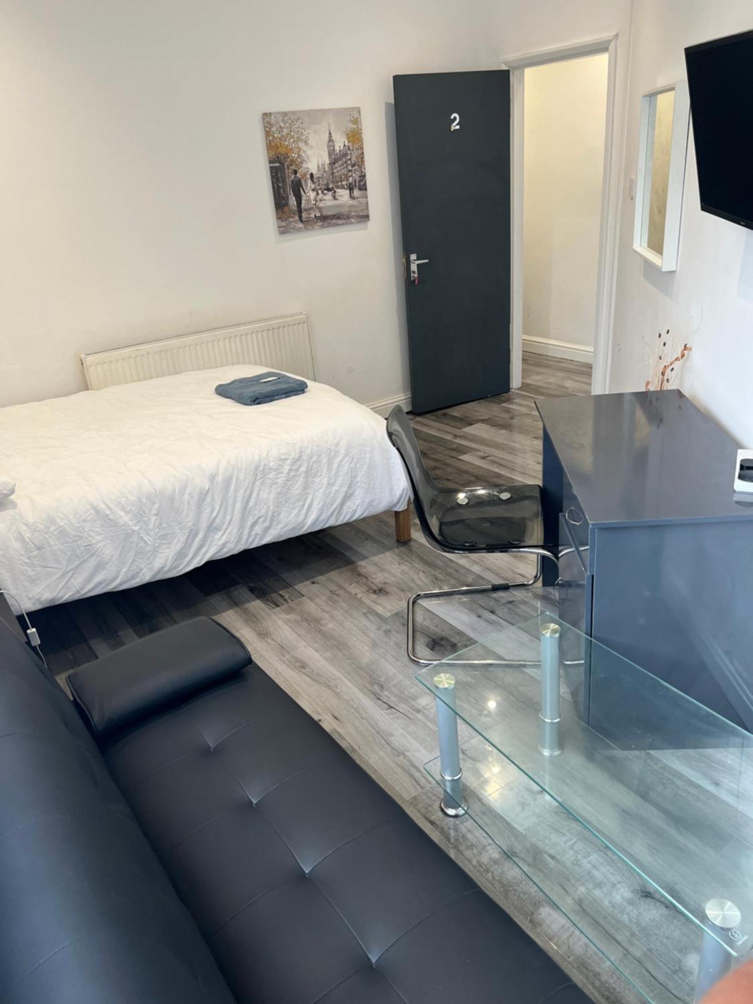 Zams Rooms Stoke-on-Trent Εξωτερικό φωτογραφία